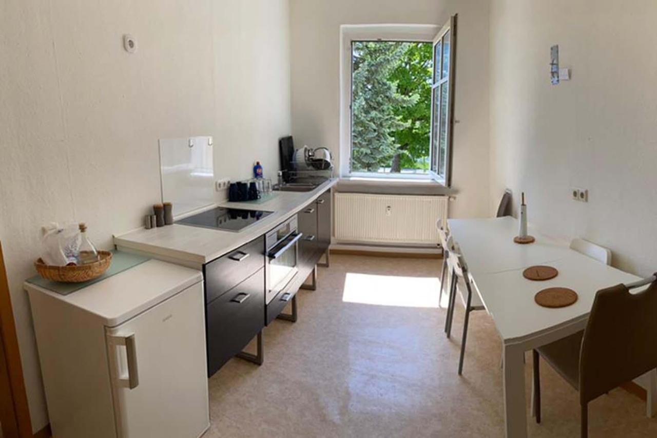 Worker Apartments Bernsdorf-Wiednitz ภายนอก รูปภาพ